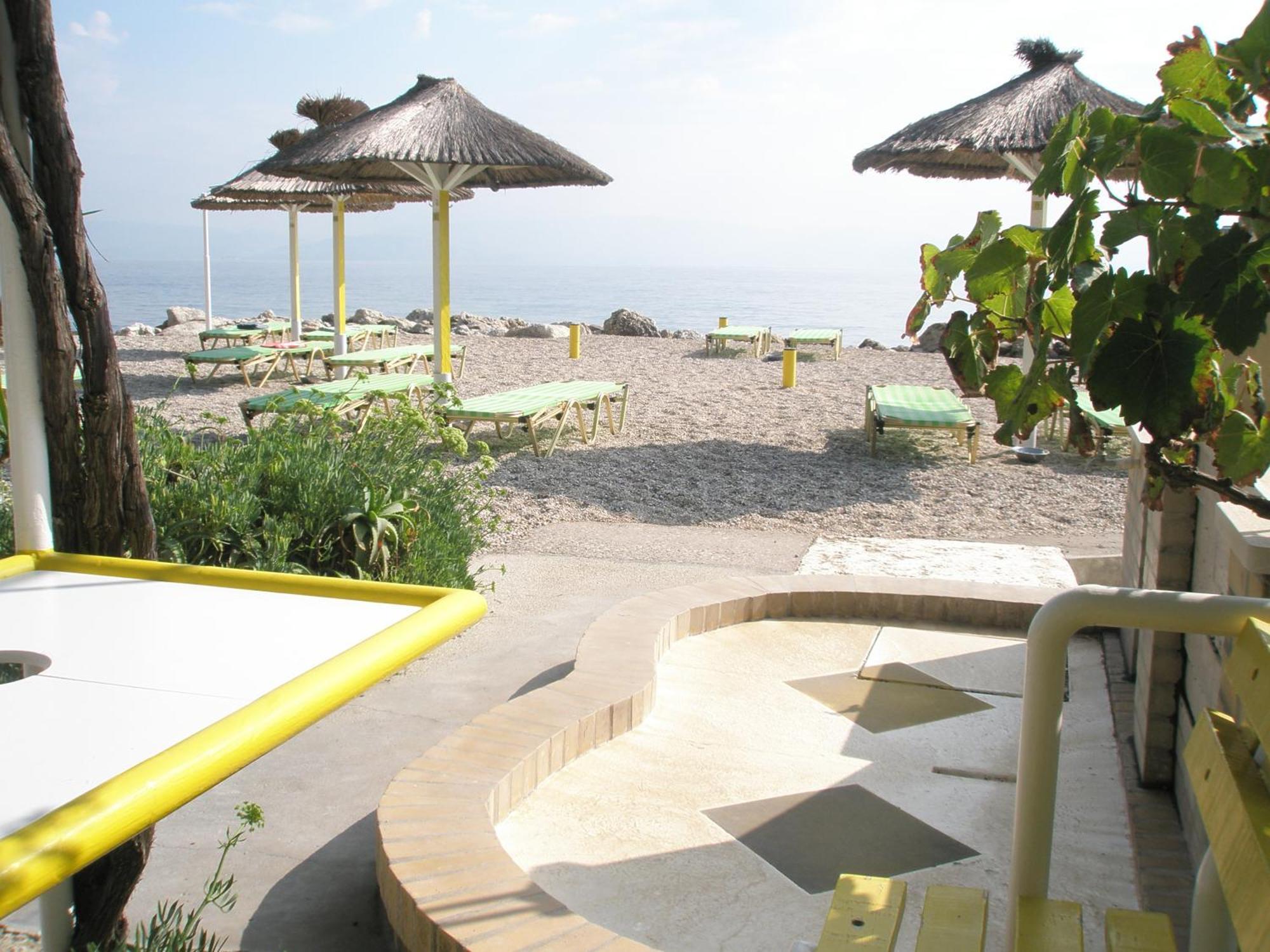 Faliraki Apartments Benitses  Exteriör bild